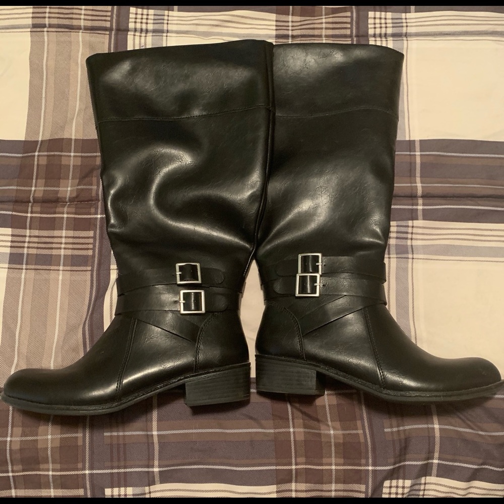 Black Boots